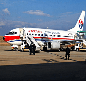 正定机场货运航空快运业稳步发展的原因是什么？